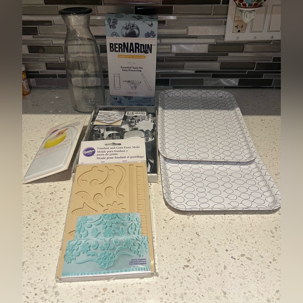 Kitchen Baking Supplies
